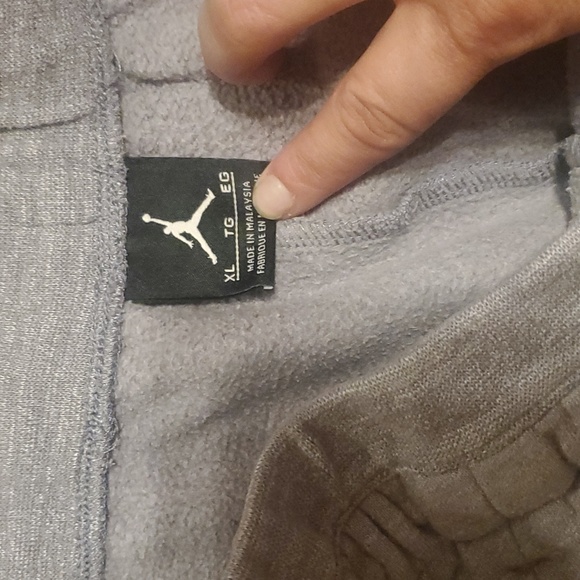 ✨️3/$10 Mens shorts size XL - Picture 3 of 6